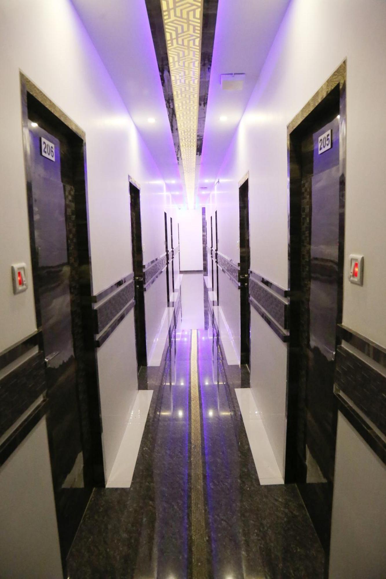 Hotel Magnum Airport T-2 Bombay Eksteriør billede